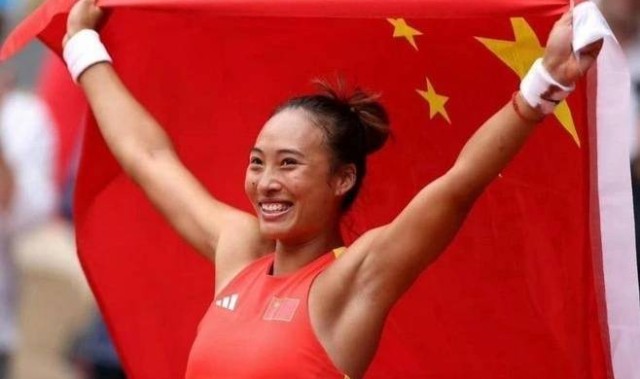 CCTV直播，凌晨3:00，郑钦文VS高芙，中国金花一姐2-0淘汰世界第一