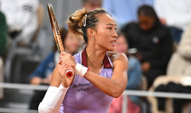 美国军团大溃败创下法网首轮三个第一，郑钦文再成全村唯一希望