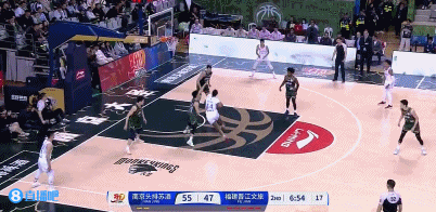 谈球吧攻防都厉害！同曦利夫大帽后背运过人单臂滑翔劈扣&再血帽邹阳！