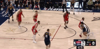 谈球吧体育app官网礼尚往来！祖巴茨横传助巴图姆三分穿针 约基奇侧翼三分还以颜色