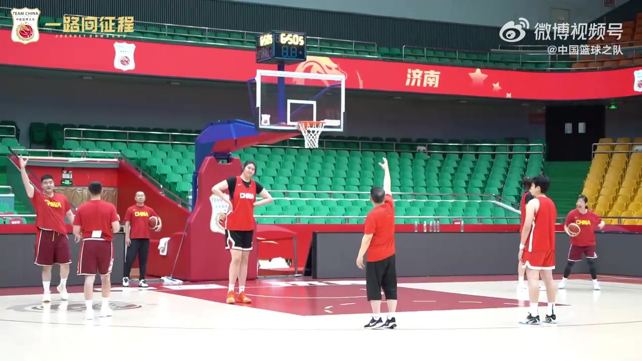 谈球吧(中国)官方网站上一场大胜46分！中国篮球之队官博晒女篮今日赛前训练视频